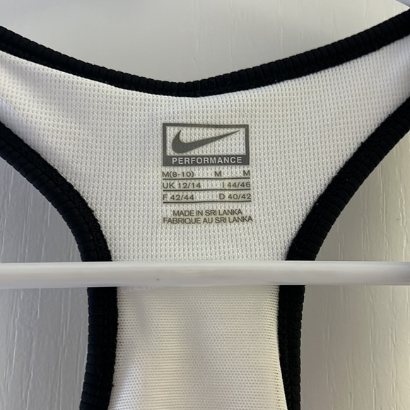 Nike Performance Tank - Picture 2 of 4